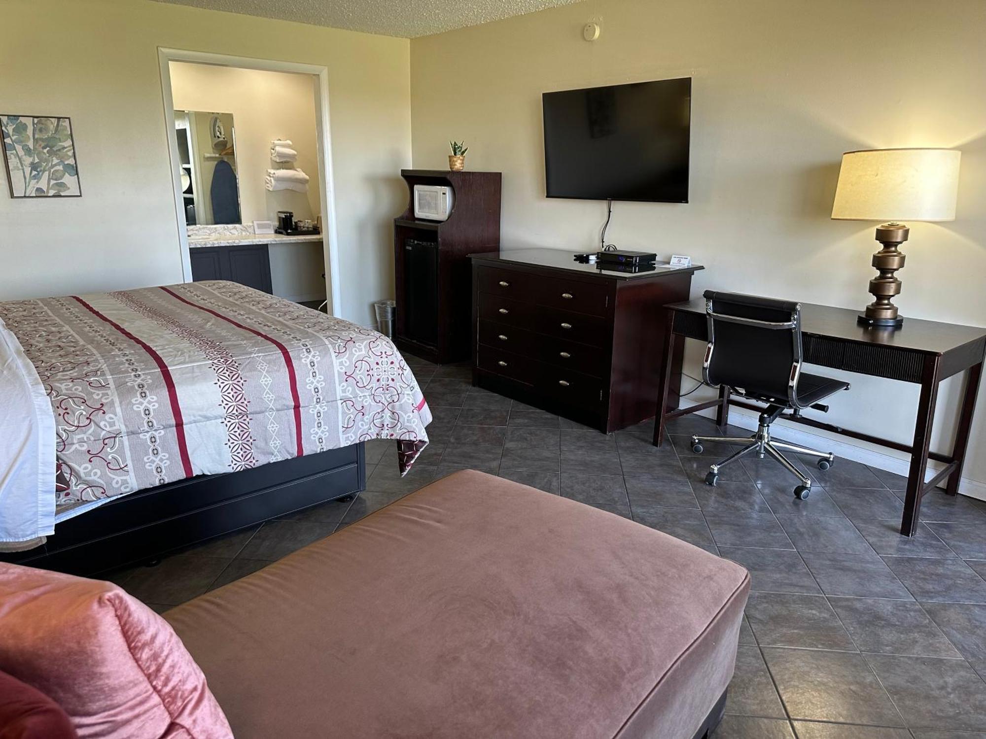 Geneva Wells Inn レイク・ジェニーバ エクステリア 写真