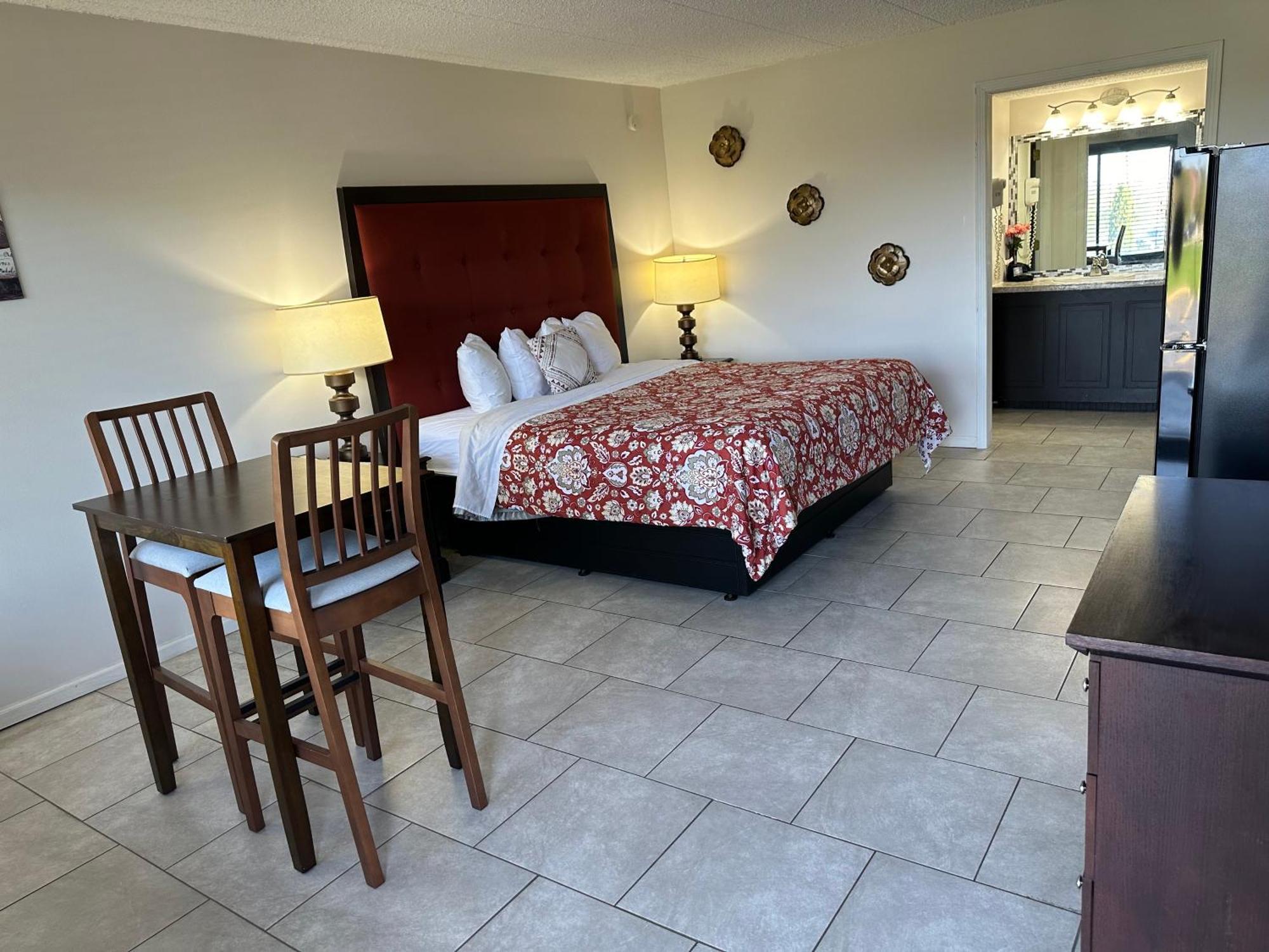 Geneva Wells Inn レイク・ジェニーバ エクステリア 写真