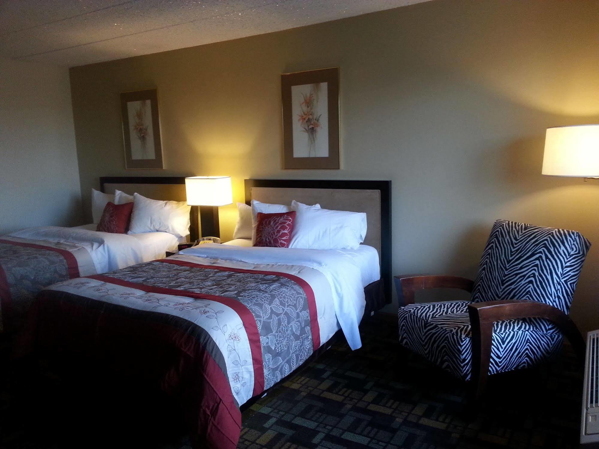 Geneva Wells Inn レイク・ジェニーバ エクステリア 写真