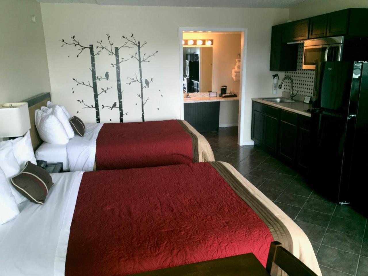 Geneva Wells Inn レイク・ジェニーバ エクステリア 写真